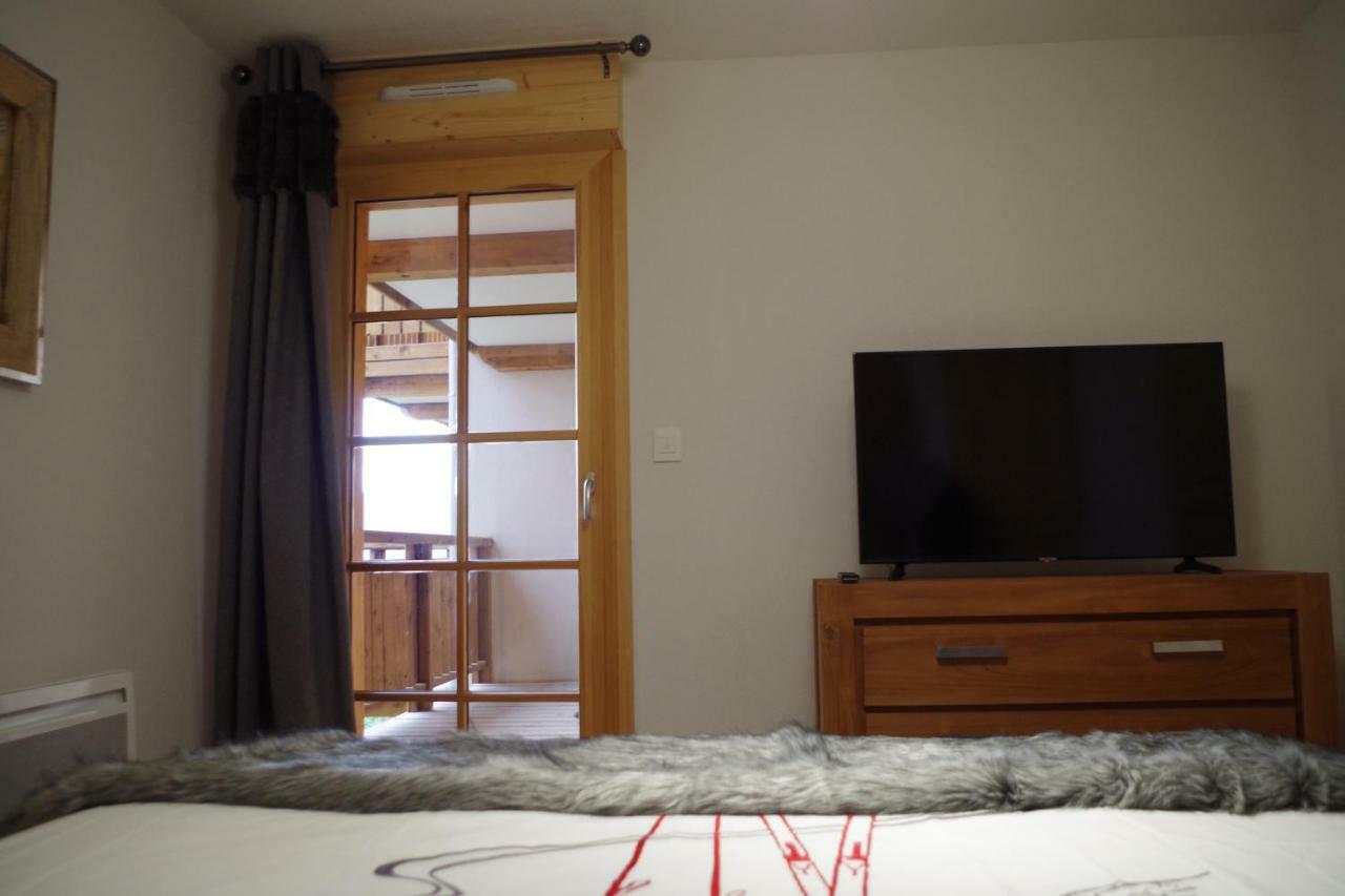 Residence : Le Crystal Chalet เลส์เดอซาลป์ ภายนอก รูปภาพ